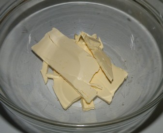 125g de beurre doux ou de margarine